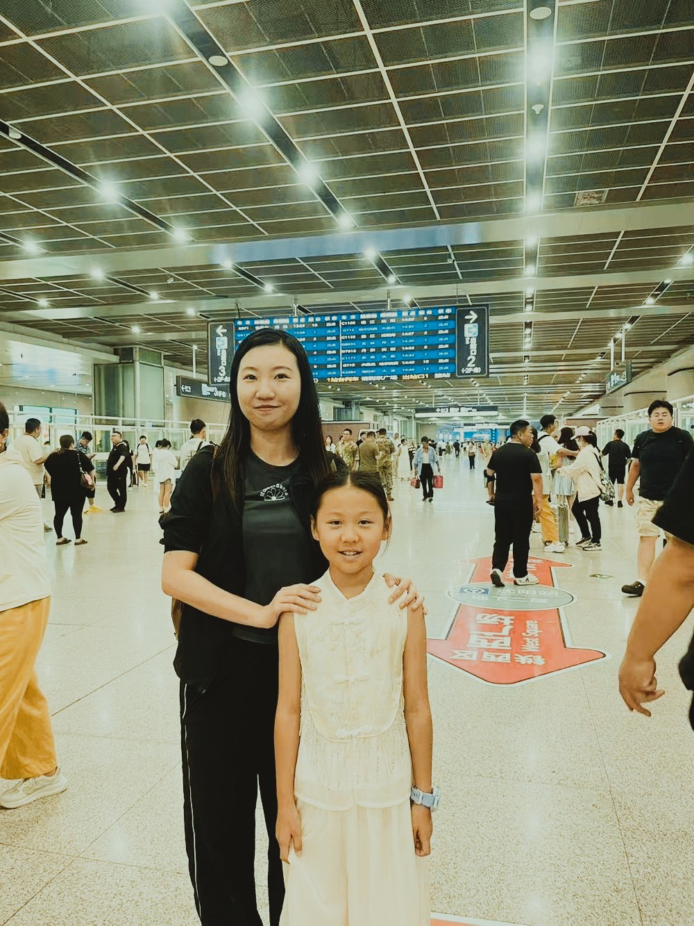 沈阳站姐妹接站